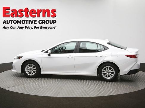 Used 2025 Toyota Camry LE FWD image 60