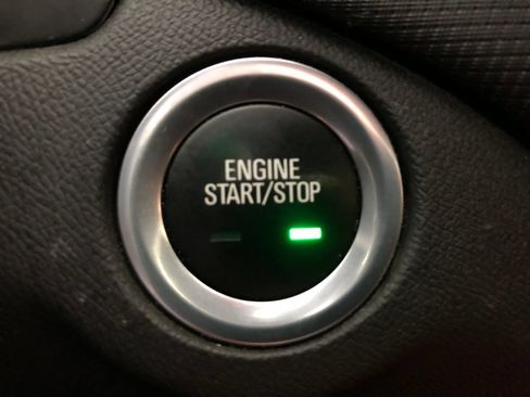 Used 2024 Chevrolet Equinox RS AWD/4WD image 30