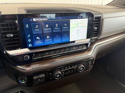 Used 2023 Chevrolet Silverado 1500 LT AWD/4WD image 4