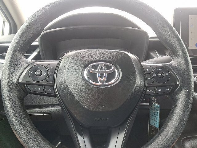 Used 2025 Toyota Corolla LE FWD image 17