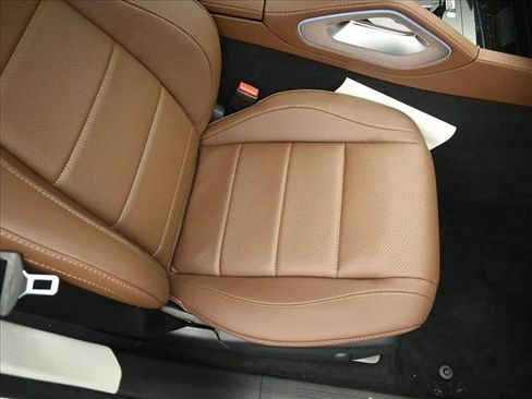 Certified 2026 Mercedes-Benz GLE 450 4MATIC image 29