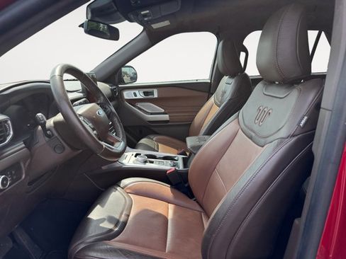 Used 2023 Ford Explorer King Ranch w/ Technology Package AWD/4WD image 9