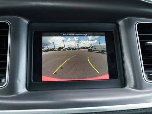 Used 2022 Dodge Charger SXT RWD image 17