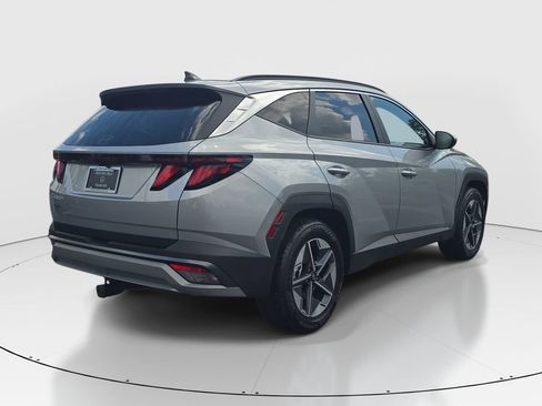 Used 2026 Hyundai Tucson SEL FWD image 5