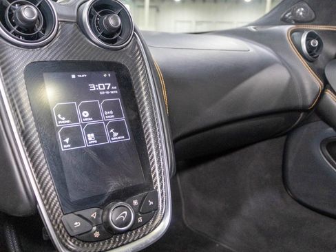 Used 2017 McLaren 570S Coupe image 14