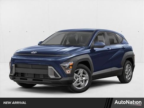Certified 2025 Hyundai Kona SE FWD image 1