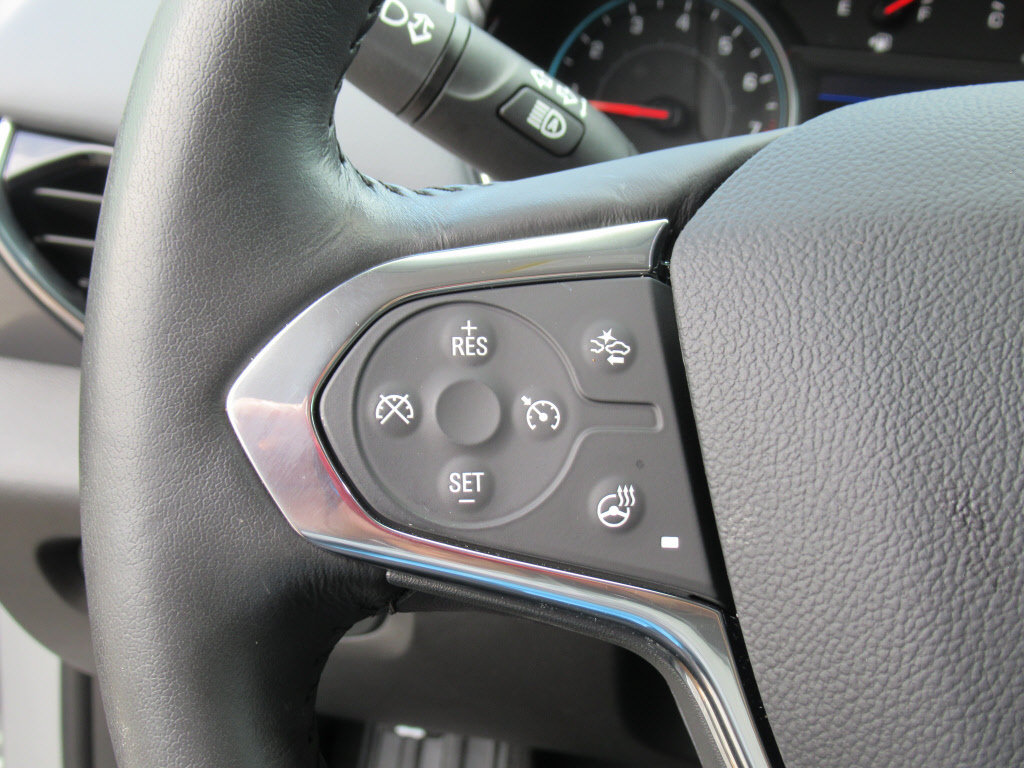 Used 2020 Chevrolet Traverse Premier FWD image 26