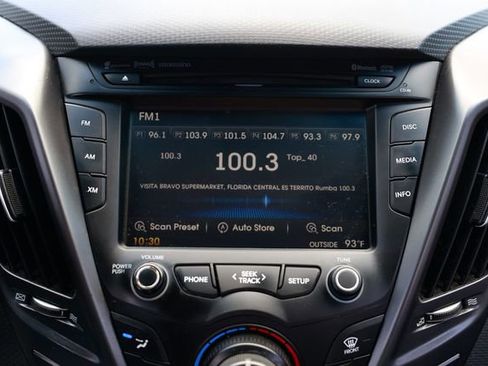 Used 2016 Hyundai Veloster Rally Edition image 30