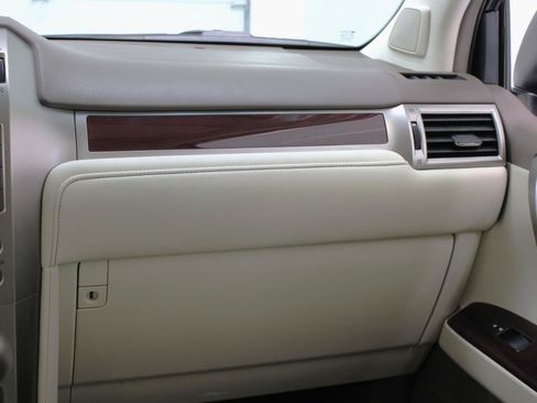 Used 2014 Lexus GX 460 w/ Premium Package AWD/4WD image 58