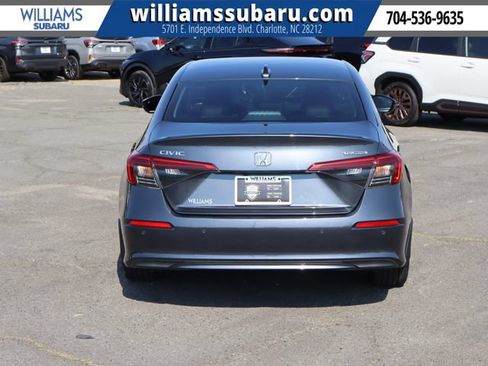Used 2024 Honda Civic Touring image 7