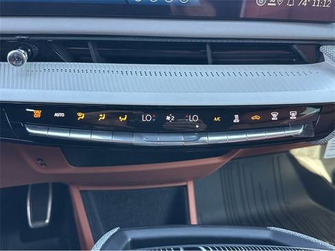 New 2026 Cadillac Optiq Luxury 2 image 21