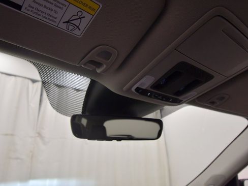 Certified 2024 Honda Pilot Black Edition image 31