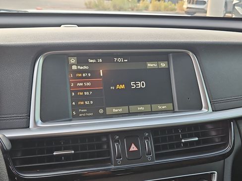 Used 2020 Kia Optima LX FWD image 17