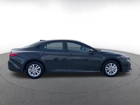 Used 2025 Toyota Camry LE image 15