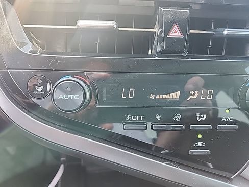 Used 2023 Toyota Camry LE w/ Protection Package (Q2) (TMS) FWD image 5
