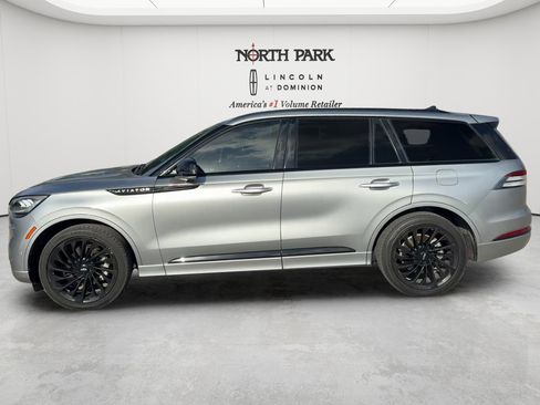 Used 2024 Lincoln Aviator Reserve w/ Jet Package RWD image 2