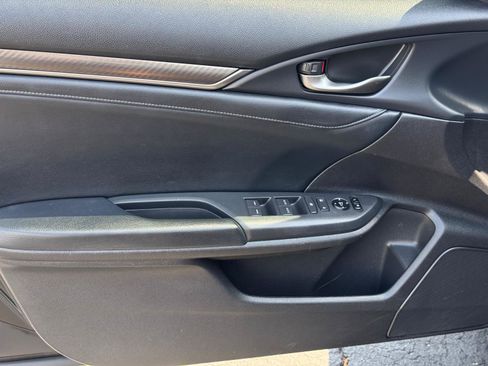 Used 2019 Honda Civic Sport Touring image 14
