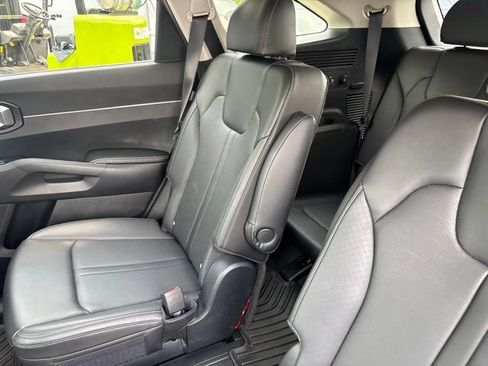 Used 2025 Kia Sorento EX w/ Panoramic Sunroof Package AWD/4WD image 18