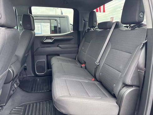 Used 2023 Chevrolet Silverado 1500 LT AWD/4WD image 14