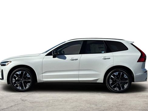 Used 2026 Volvo XC60 B5 Plus w/ Protection Package Premier AWD/4WD image 5