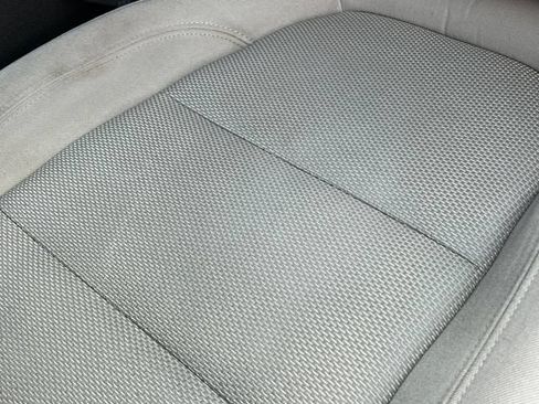Used 2023 Chevrolet Traverse LT w/ LPO, Cargo Package AWD/4WD image 12