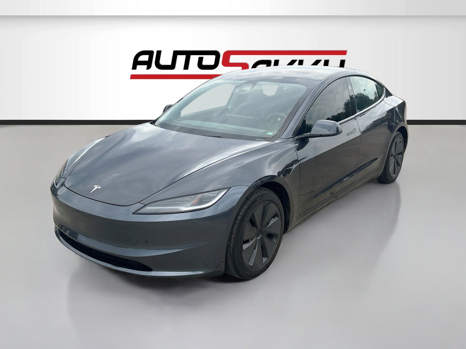 Used 2025 Tesla Model 3 Long Range RWD image 3