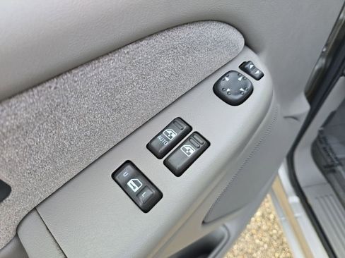 Used 2000 Chevrolet Silverado 1500 LS image 20