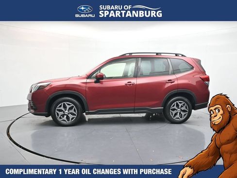 Used 2023 Subaru Forester Premium AWD/4WD image 4