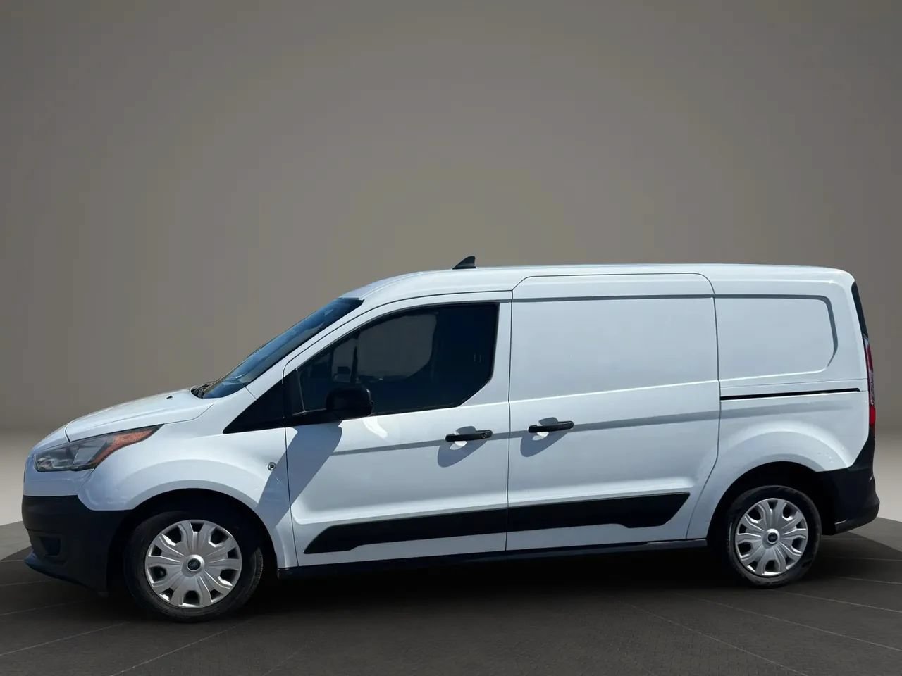 Used 2022 Ford Transit Connect XL FWD image 2