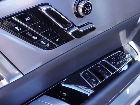 New 2026 Cadillac Vistiq Platinum image 16