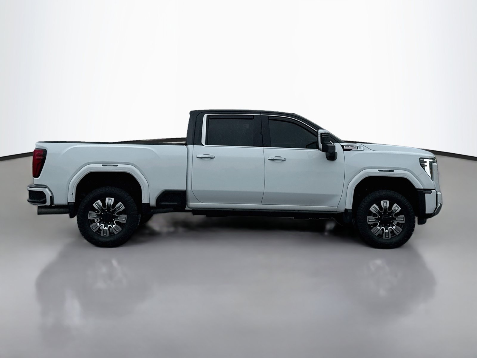 Used 2024 GMC Sierra 2500 Denali w/ Denali Reserve Package AWD/4WD image 9