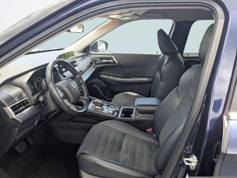 Used 2024 Mitsubishi Outlander SE AWD/4WD image 20