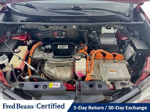 Used 2018 Toyota RAV4 XLE w/ Carpet Mat Package image 25