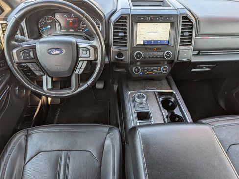 Used 2021 Ford Expedition Max Limited image 9