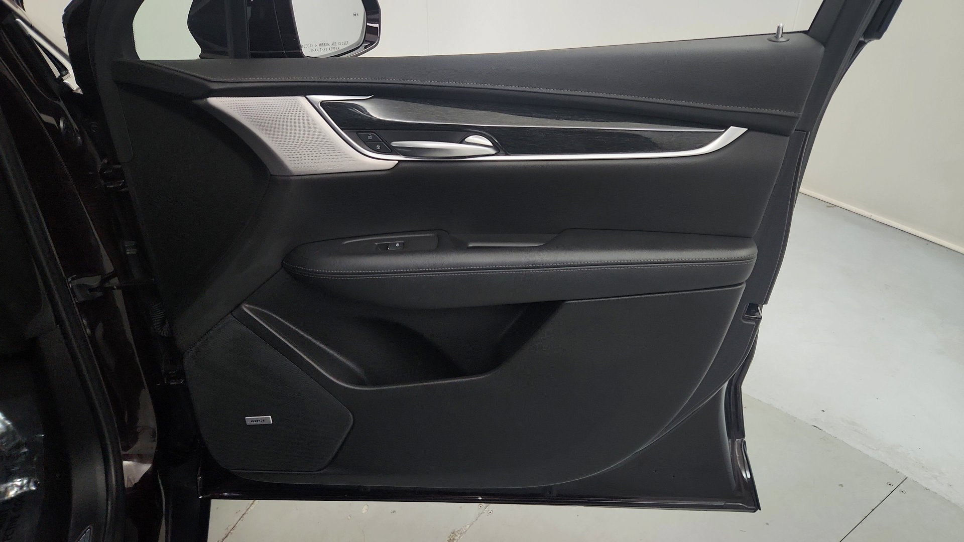 Used 2020 Cadillac XT5 Premium Luxury w/ LPO, Floor Liner Package FWD image 29
