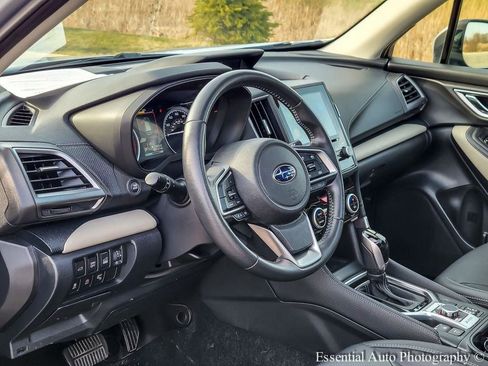 Used 2023 Subaru Forester Limited image 9