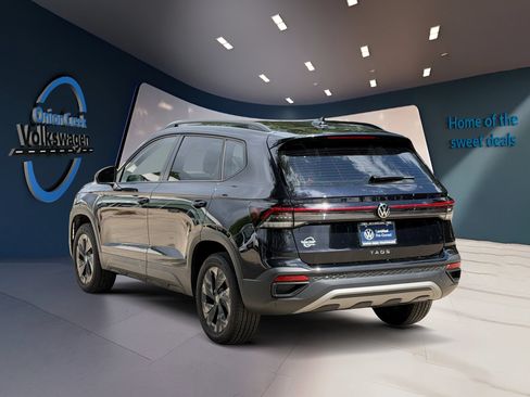 Certified 2025 Volkswagen Taos S FWD image 10