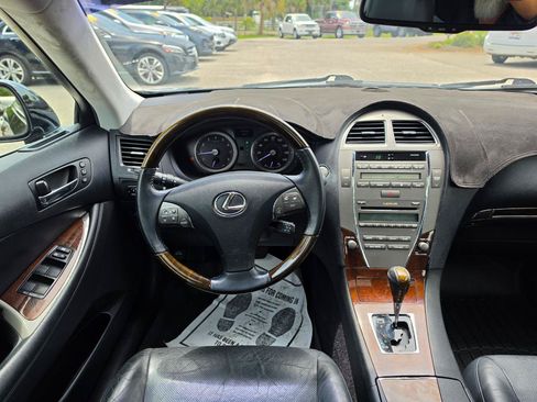 Used 2010 Lexus ES 350 FWD image 16