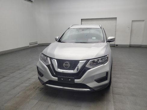 Used 2020 Nissan Rogue SV FWD image 15