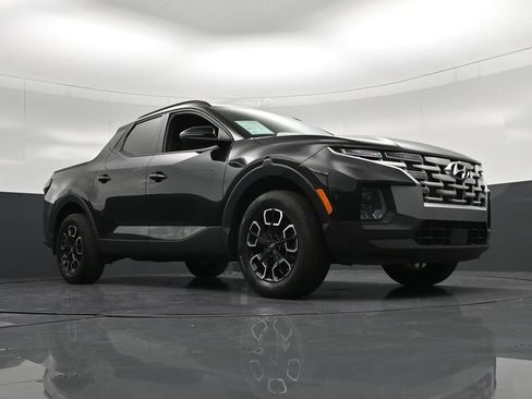 Used 2023 Hyundai Santa Cruz SEL Premium AWD/4WD image 31