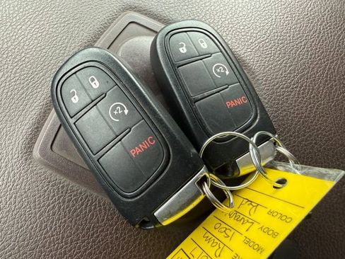 Used 2017 RAM 1500 Laramie w/ Convenience Group image 33