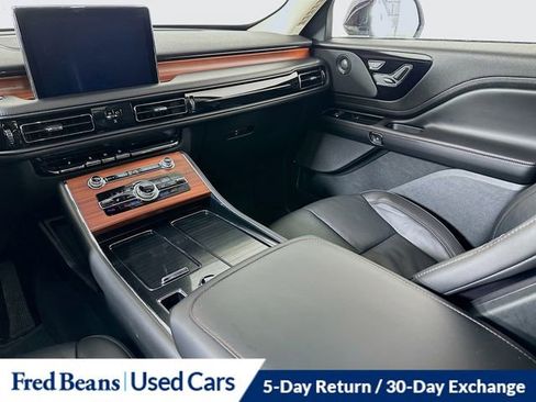 Used 2024 Lincoln Aviator Reserve w/ Equipment Group 201A AWD/4WD image 27