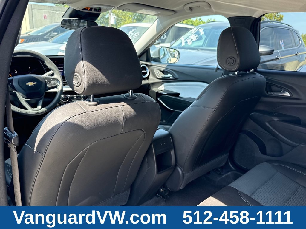 Used 2026 Chevrolet Trax LT FWD image 31