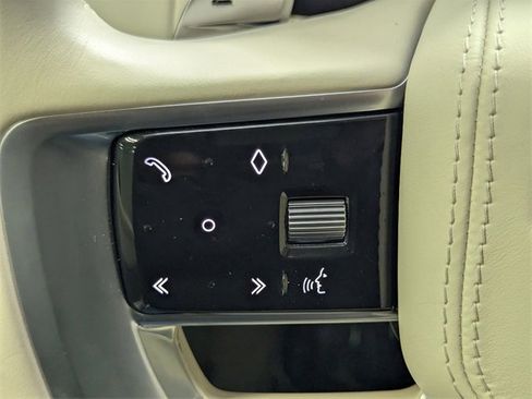 Used 2023 Land Rover Range Rover SE image 18