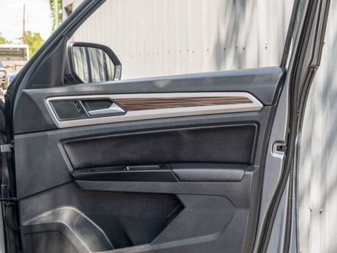 Used 2021 Volkswagen Atlas SE w/ Towing Package AWD/4WD image 41