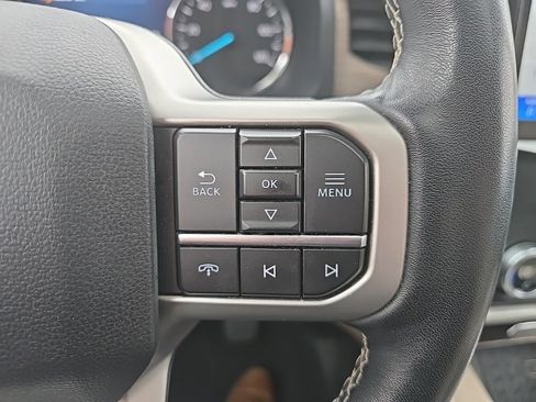 Used 2023 Ford Expedition Limited image 12