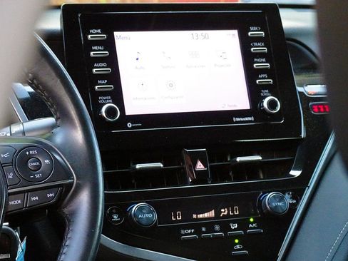 Used 2022 Toyota Camry SE FWD image 26
