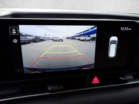 Used 2026 Kia Carnival EX image 27