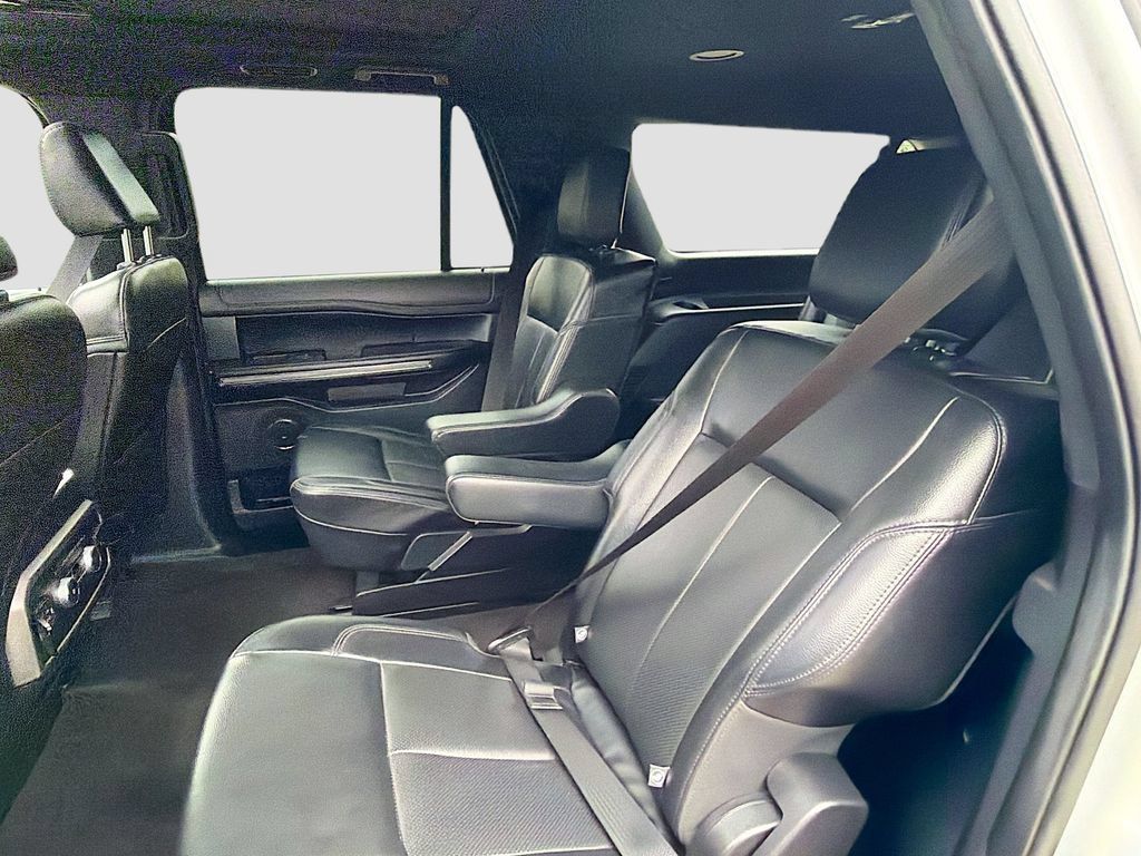 Used 2021 Ford Expedition Max XLT AWD/4WD image 25