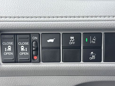 Used 2019 Honda Odyssey EX-L image 16